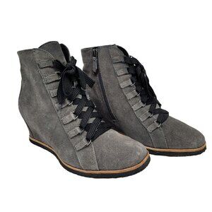 Earth Women's Sz 8.5 Suede Leather Bootie Charcoal Grey Memory Foam Exc Cond